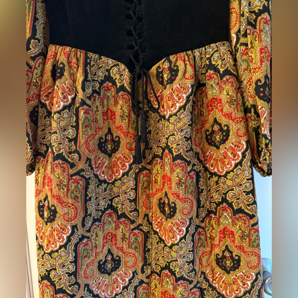 Vintage 70’s Paisley Corset Maxi Dress - Picture 4 of 10